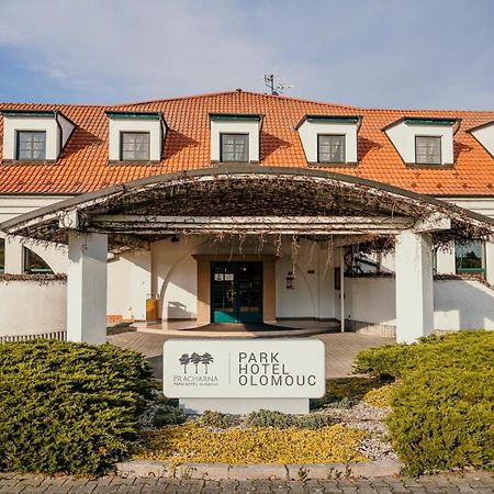 Pracharna Park Hotel Olomouc Ngoại thất bức ảnh